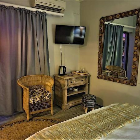 African Vibes Camps Bay Cape Town Exterior photo