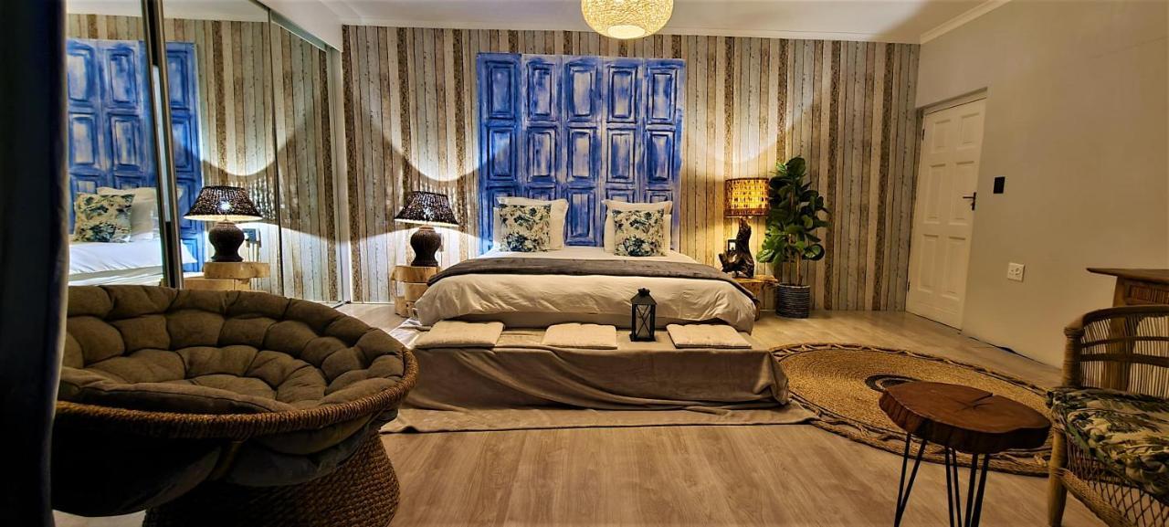 African Vibes Camps Bay Cape Town Exterior photo